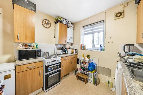 2 bedroom apartment for sale, Haymerle Road, Peckham, London