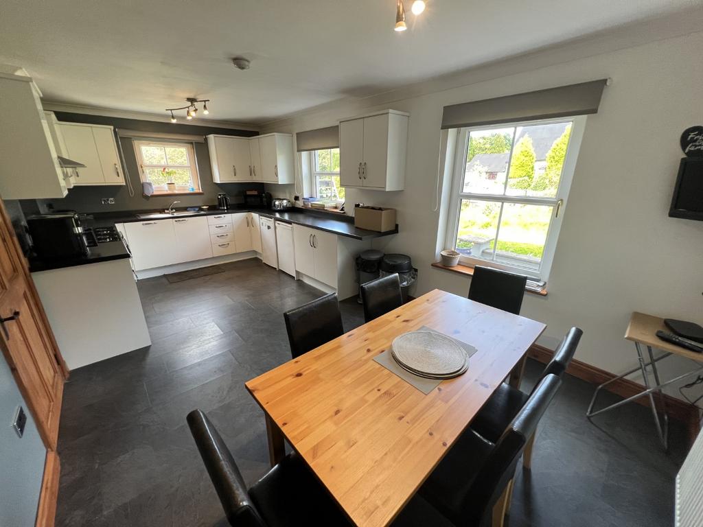 Kitchen/Breakfast Room