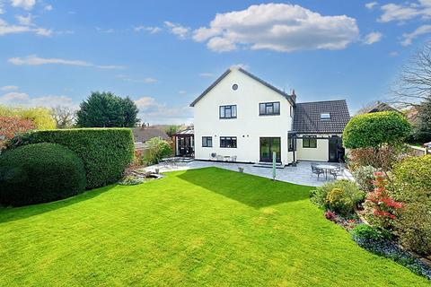 5 bedroom detached house for sale, Ponds Road, Chelmsford CM2