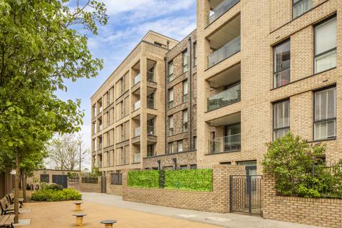 2 bedroom flat for sale, Claremont House, 4 Maple Way, London, SE16