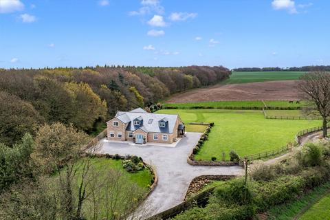 5 bedroom equestrian property for sale, Burntwood Lodge, Burntwood Lane, Brierley, West Yorkshire