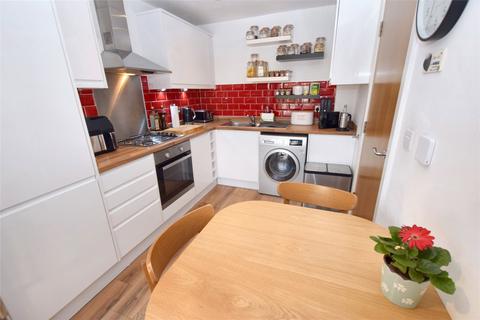 2 bedroom semi-detached house for sale, Barras Fold, Leeds