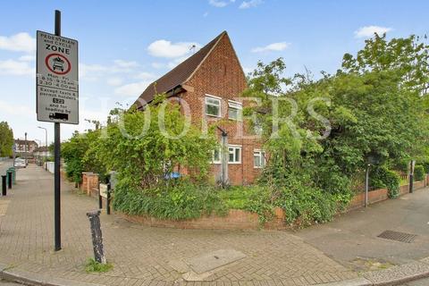 16 Aboyne Road, London, NW10 0ET