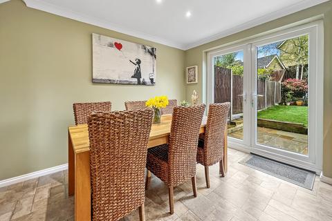 11 Beech Avenue, Halstead, CO9 2TT
