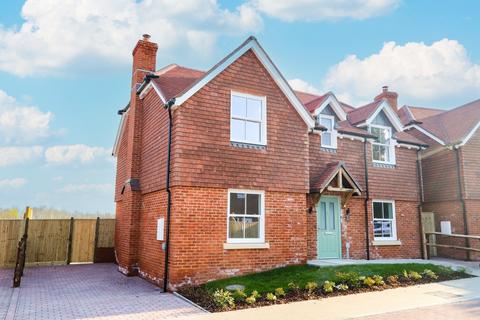 4 bedroom detached house for sale, Horseshoe Place , Windmill Hill, BN27