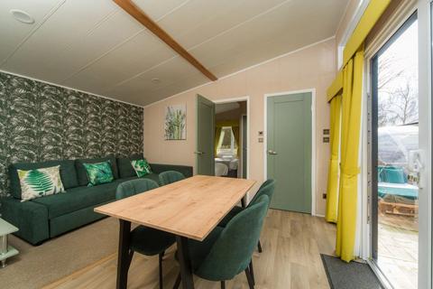 2 bedroom lodge for sale, Woodlakes, Holme Road, Stow Bridge PE34