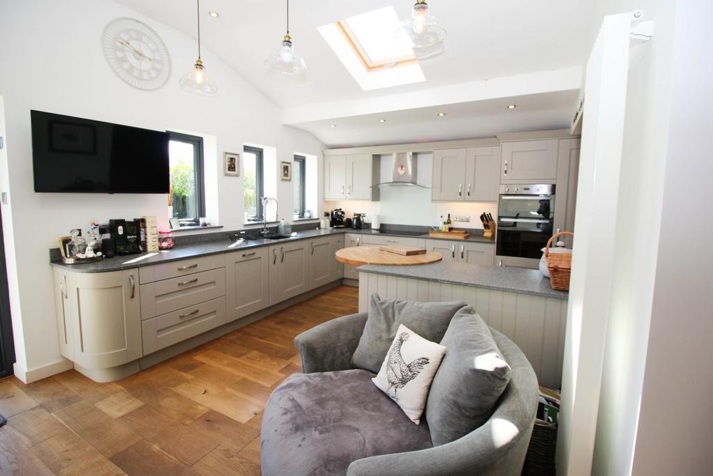 Open plan dining kitchen