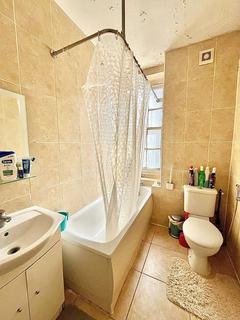 2 bedroom flat for sale, Queensway, W2