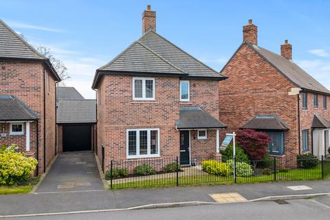 3 bedroom detached house for sale, Cypress Road, Rugby, CV21