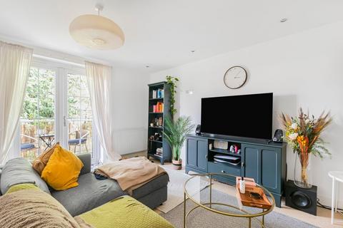 2 bedroom flat for sale, Ashmere Avenue, Beckenham, BR3