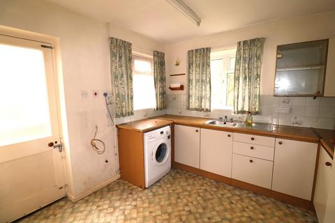 2 bedroom detached bungalow for sale, Old Farm Road, Bexhill-on-Sea, TN39