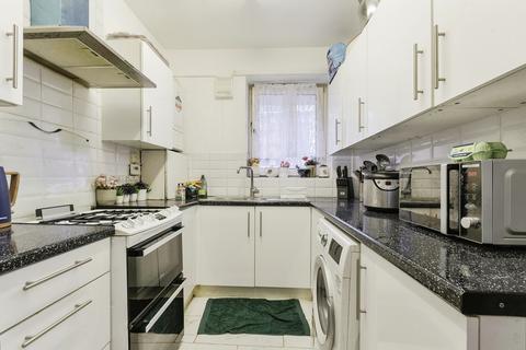 2 bedroom flat for sale, Lubbock Street, London SE14
