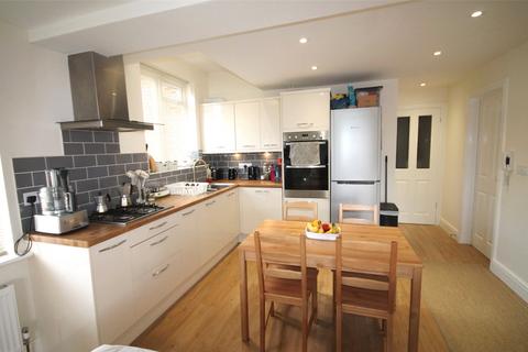 2 bedroom apartment for sale, Junction Road, Dorking, Surrey, RH4