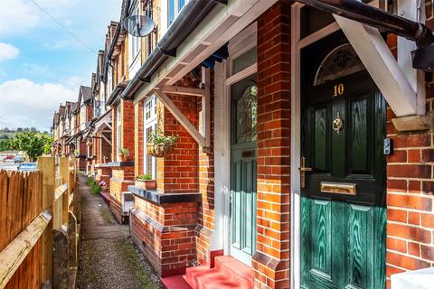 3 bedroom terraced house for sale, Station Road, Dorking, Surrey, RH4