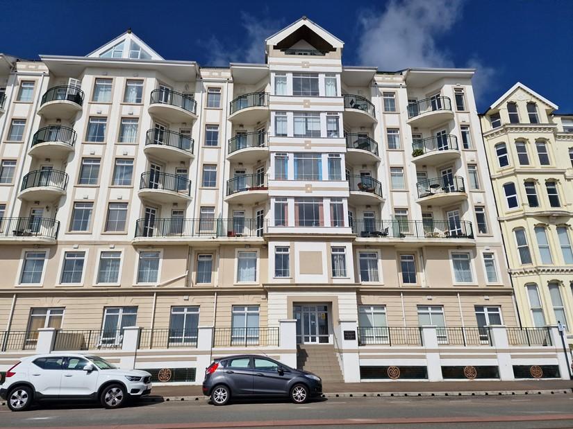 Queens Apartments, Douglas, Isle of... 2 bed apartment for sale £169,950