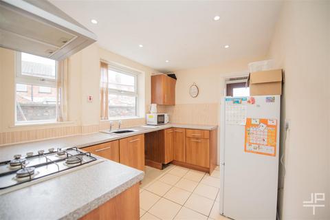 3 bedroom terraced house to rent, Hope Street, Leigh WN7