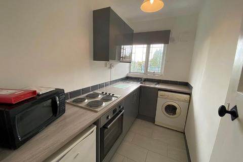 1 bedroom in a house share to rent, Weoley Court,, Birmingham B29