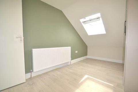 7 bedroom terraced house to rent, Framfield Road, London