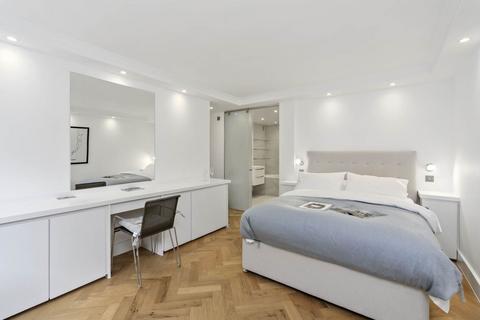 3 bedroom apartment to rent, Campden Hill Road, Kensington