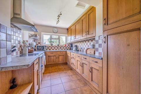 3 bedroom semi-detached house for sale, Cirencester Road, Tetbury, Gloucestershire, GL8