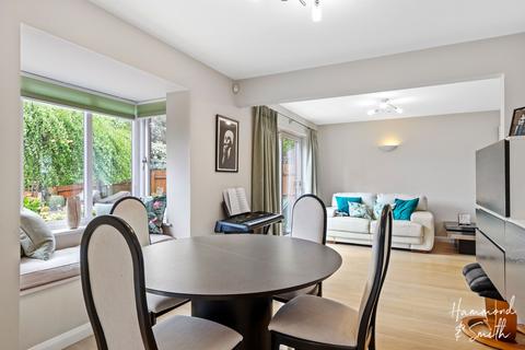 7 Chevely Close, Coopersale, Epping, CM16 7RL