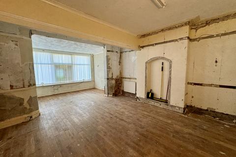 6 bedroom semi-detached house for sale, Empress Drive, Blackpool FY2