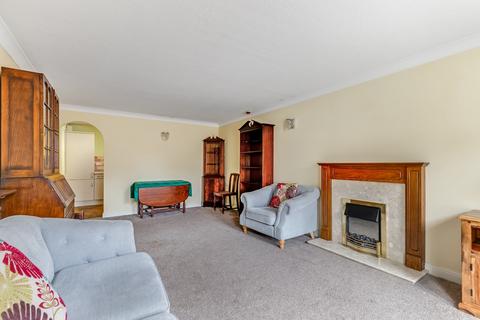 2 bedroom retirement property for sale, Cunliffe Road, Ilkley, West Yorkshire, LS29