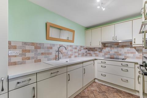 2 bedroom retirement property for sale, Cunliffe Road, Ilkley, West Yorkshire, LS29