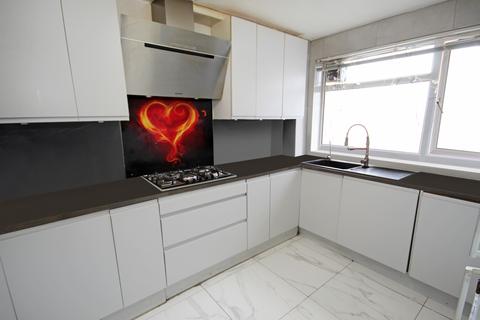 3 bedroom flat to rent, Talisman Way, Wembley, Middlesex, HA9
