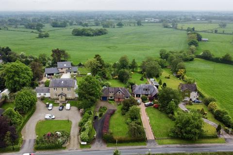 3 bedroom detached house for sale, Inglewhite Road, Longridge PR3