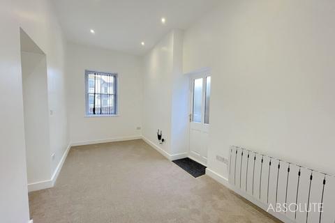 1 bedroom ground floor flat to rent, Abbey Road, Torquay, TQ2