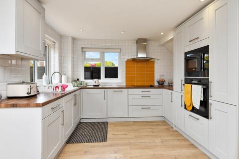 14 Linnet Close, Shoeburyness, Southend-on-sea, SS3 9YE