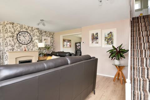 14 Linnet Close, Shoeburyness, Southend-on-sea, SS3 9YE