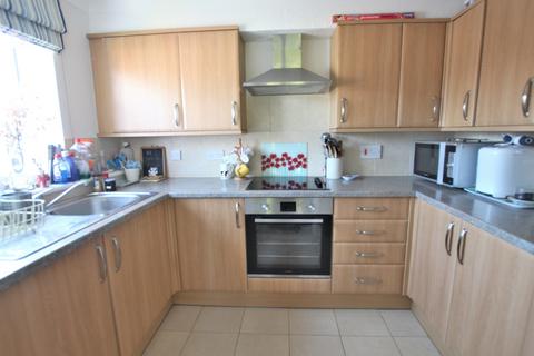 2 bedroom flat for sale, East Meon Road, Clanfield