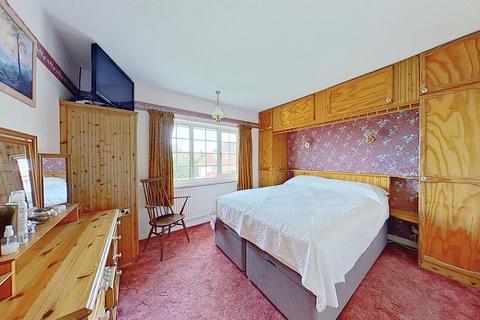 4 bedroom detached house for sale, Lytham Avenue, Herne Bay, CT6 7TP