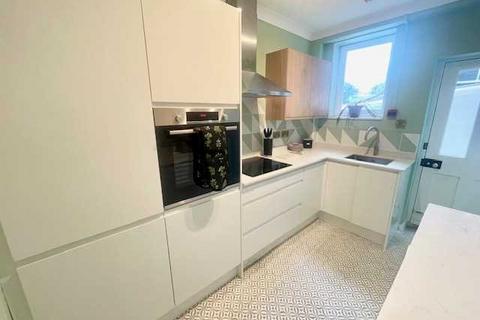 2 bedroom apartment to rent, Beaconsfield Villas, Brighton