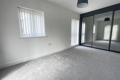 2 bedroom house to rent, Millstone Way, West Park, Leeds, LS16