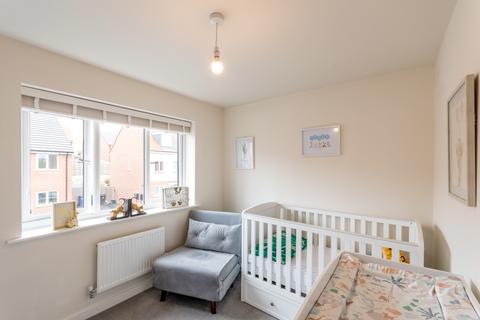 16 Miners Drive, Woodlands, Doncaster, DN6 7FL