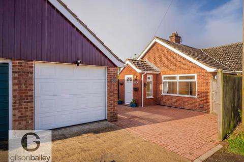 2 bedroom semi-detached bungalow for sale, Clarkson Road, Norwich NR13