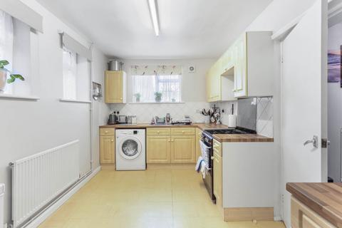 4 bedroom semi-detached house for sale, Coppetts Close, London