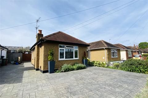 2 bedroom bungalow for sale, Staines-upon-Thames, Surrey TW18