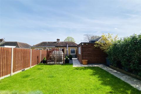 2 bedroom bungalow for sale, Staines-upon-Thames, Surrey TW18