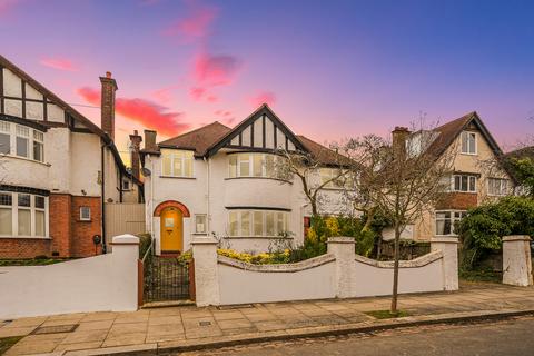 15 Mortimer Road, London, W13 8NG