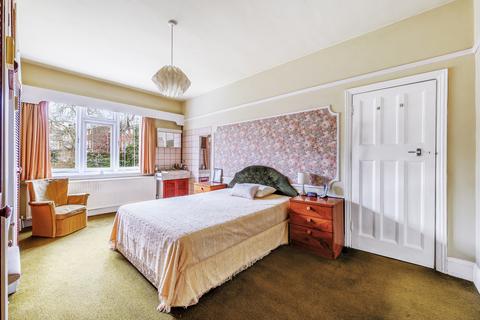 15 Mortimer Road, London, W13 8NG