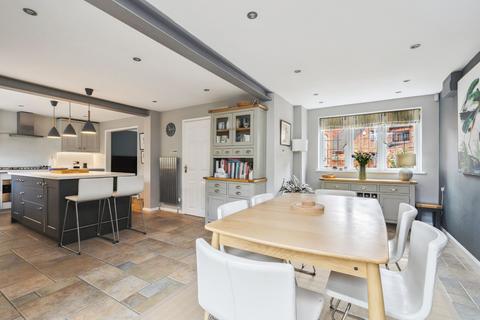 3 bedroom detached house for sale, Shepherds Lane, Beaconsfield, HP9