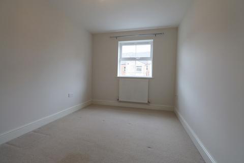 2 bedroom apartment to rent, London Road, Hinckley, Leicestershire, LE10 1HR