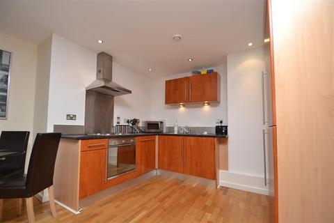 2 bedroom apartment to rent, 82/Santorini, Leeds