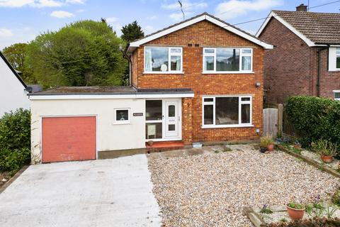 3 bedroom detached house for sale, Private Road, Galleywood