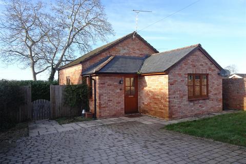 1 bedroom detached house to rent, Trull Road