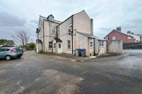 Flat 4, 2 - 4 Carr Road, Thornton-cleveleys, FY5 3AG
